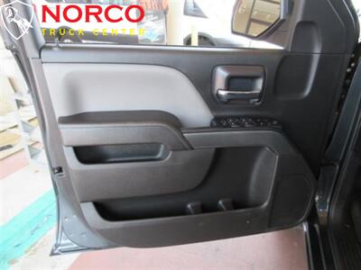 2018 Chevrolet Silverado 1500 LT  Crew Cab Short Bed 4X4 - Photo 12 - Norco, CA 92860