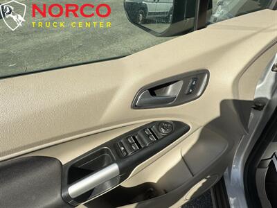 2018 Ford Transit Connect XLT 7 Pasengers Mini 5 Passenger - Photo 21 - Norco, CA 92860