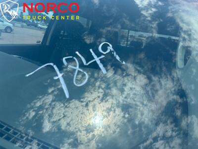 2018 RAM 3500 SLT Crew Cab Long Bed Diesel Dually 4x4 - Photo 27 - Norco, CA 92860