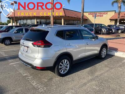 2019 Nissan Rogue SV   - Photo 4 - Norco, CA 92860