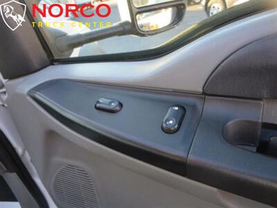 2006 Ford F550 XLT  Crew Cab 10' Stake Bed w/ Lift Gate Diesel - Photo 8 - Norco, CA 92860