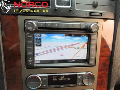 2011 Lincoln Navigator   - Photo 10 - Norco, CA 92860