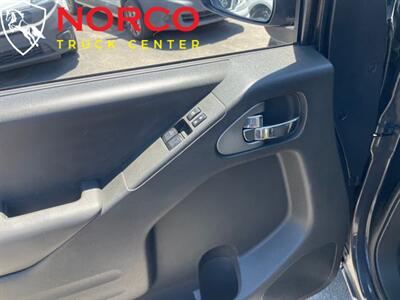 2015 Nissan Frontier SV V6  Extended Cab Short Bed - Photo 15 - Norco, CA 92860