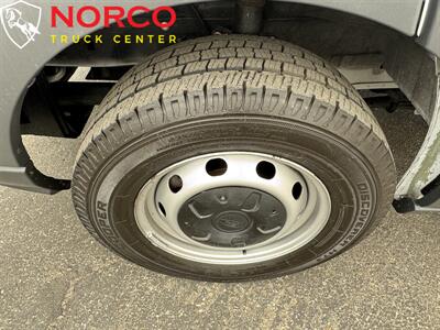 2017 Ford Transit 250 T250 w/ Liftgate Cargo - Photo 17 - Norco, CA 92860