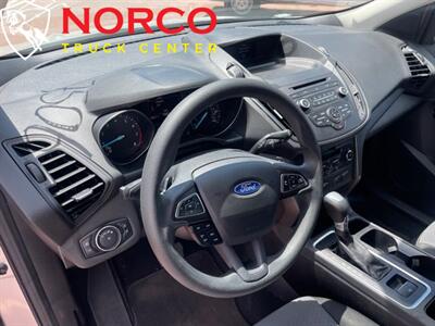 2017 Ford Escape SE   - Photo 16 - Norco, CA 92860