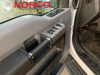 2016 Ford F550 XL  Crew Cab 12' Stake Bed w/ Lift Gate Diesel 4x4 - Photo 29 - Norco, CA 92860
