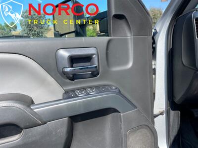 2020 Chevrolet Topkick C5500 LT  Crew cab 12’ flat bed - Photo 12 - Norco, CA 92860