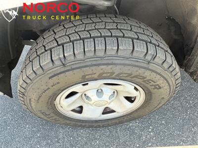 2020 Toyota Tacoma SR Extended Cab Short Bed w/ Camper Shell   - Photo 14 - Norco, CA 92860