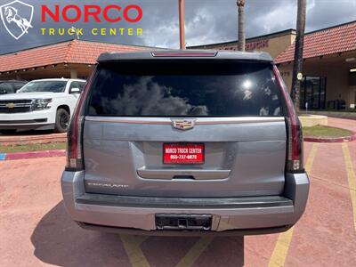 2019 Cadillac Escalade ESV Luxury 7 Passenger - Photo 44 - Norco, CA 92860