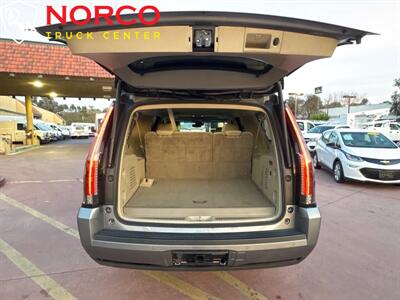 2019 Cadillac Escalade ESV Luxury 7 Passenger - Photo 11 - Norco, CA 92860