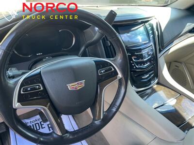 2019 Cadillac Escalade ESV Luxury 7 Passenger - Photo 26 - Norco, CA 92860
