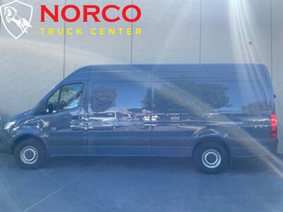 2019 Mercedes-Benz Sprinter 2500  High Roof Extended 170 " WB - Photo 17 - Norco, CA 92860