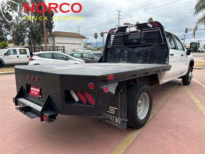 2022 Chevrolet Silverado 3500HD C3500 Work Truck Crew Cab Flat Bed   - Photo 8 - Norco, CA 92860