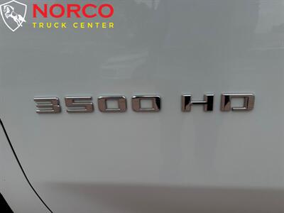 2022 Chevrolet Silverado 3500HD C3500 Work Truck Crew Cab Flat Bed   - Photo 17 - Norco, CA 92860