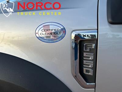 2017 Ford F-550 16' Stake Bed Diesel w/ Liftgate  (2500 lbs. Capacity) - Photo 15 - Norco, CA 92860
