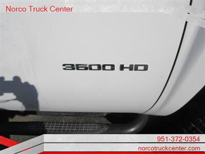 2012 Chevrolet Silverado 3500 Work Truck  4X4 - Photo 7 - Norco, CA 92860