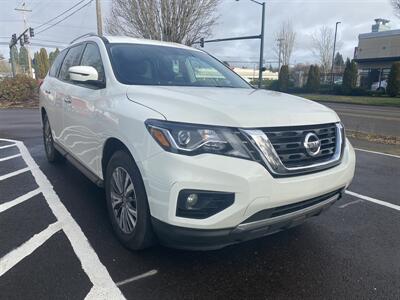 2020 Nissan Pathfinder SL   - Photo 1 - Forest Grove, OR 97116