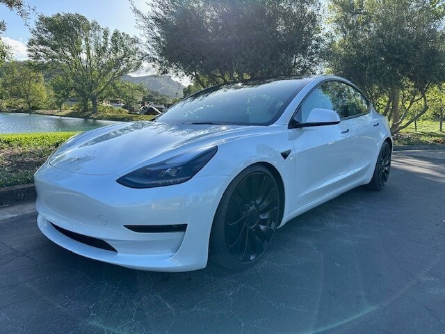 The 2023 Tesla Model 3  photos