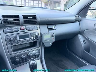 2004 Mercedes-Benz C 230 Kompressor   - Photo 13 - Reseda, CA 91335