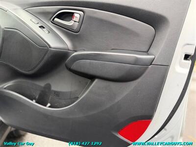 2014 Hyundai TUCSON Limited   - Photo 29 - Reseda, CA 91335