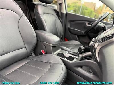 2014 Hyundai TUCSON Limited   - Photo 13 - Reseda, CA 91335