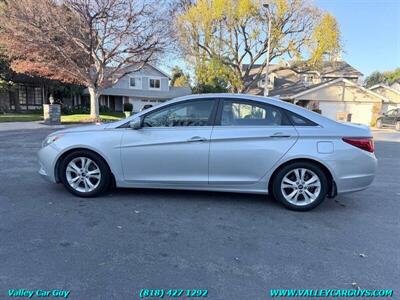 2011 Hyundai SONATA Limited   - Photo 9 - Reseda, CA 91335