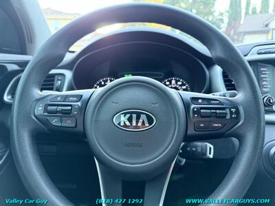 2018 Kia Sorento LX   - Photo 15 - Reseda, CA 91335