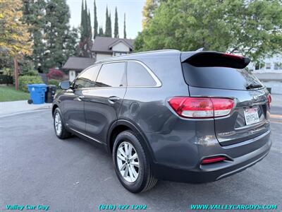 2018 Kia Sorento LX   - Photo 6 - Reseda, CA 91335