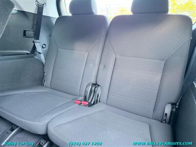 2018 Kia Sorento LX   - Photo 23 - Reseda, CA 91335