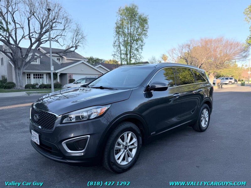 2018 Kia Sorento LX   - Photo 1 - Reseda, CA 91335