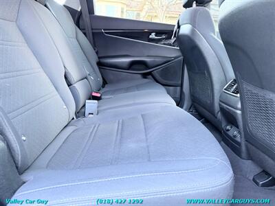 2018 Kia Sorento LX   - Photo 20 - Reseda, CA 91335