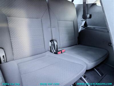 2018 Kia Sorento LX   - Photo 24 - Reseda, CA 91335