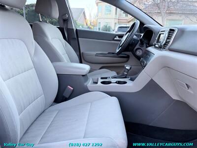 2017 Kia Sportage LX   - Photo 8 - Reseda, CA 91335