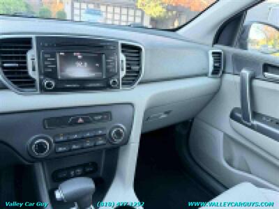 2017 Kia Sportage LX   - Photo 16 - Reseda, CA 91335