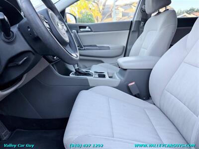 2017 Kia Sportage LX   - Photo 11 - Reseda, CA 91335