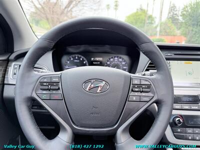 2015 Hyundai SONATA Limited - Photo 22 - Reseda, CA 91335
