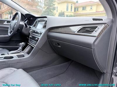 2015 Hyundai SONATA Limited - Photo 13 - Reseda, CA 91335