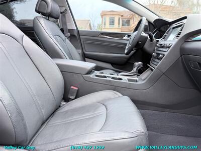2015 Hyundai SONATA Limited - Photo 12 - Reseda, CA 91335