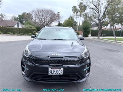 2022 Kia Niro EV EX   - Photo 2 - Reseda, CA 91335