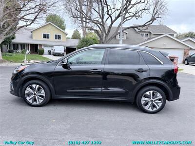 2022 Kia Niro EV EX   - Photo 8 - Reseda, CA 91335
