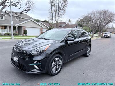 2022 Kia Niro EV EX   - Photo 1 - Reseda, CA 91335