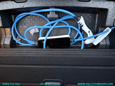 2022 Kia Niro EV EX   - Photo 24 - Reseda, CA 91335