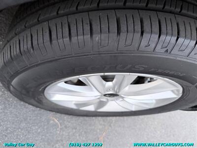 2019 Kia Sorento L   - Photo 30 - Reseda, CA 91335