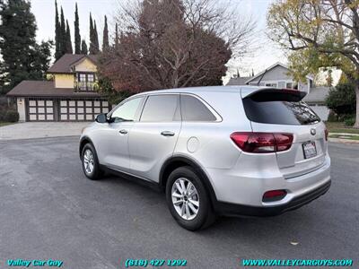 2019 Kia Sorento L   - Photo 7 - Reseda, CA 91335