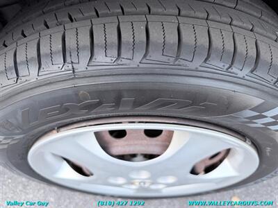 2007 Toyota Corolla CE   - Photo 25 - Reseda, CA 91335