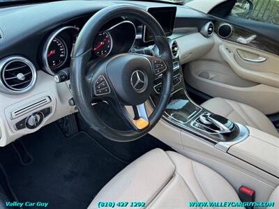 2015 Mercedes-Benz C 300 4MATIC   - Photo 13 - Reseda, CA 91335