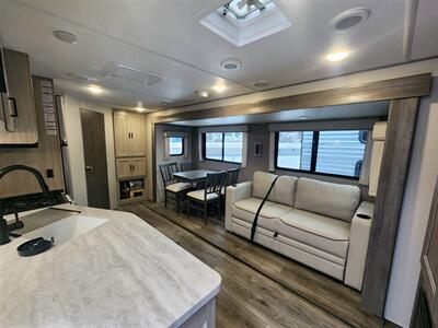 2025 Forest River Catalina 243RBS   - Photo 4 - South San Francisco, CA 94080