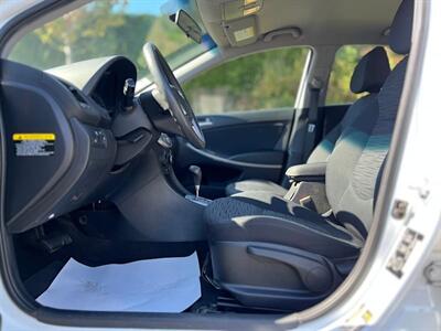 2016 Hyundai ACCENT SE - Photo 8 - South San Francisco, CA 94080