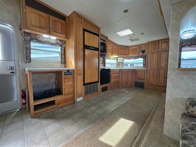 2006 Northwood Arctic Fox 29-5E   - Photo 5 - South San Francisco, CA 94080