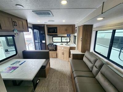 2025 Forest River Freedom Express 247SE   - Photo 4 - South San Francisco, CA 94080